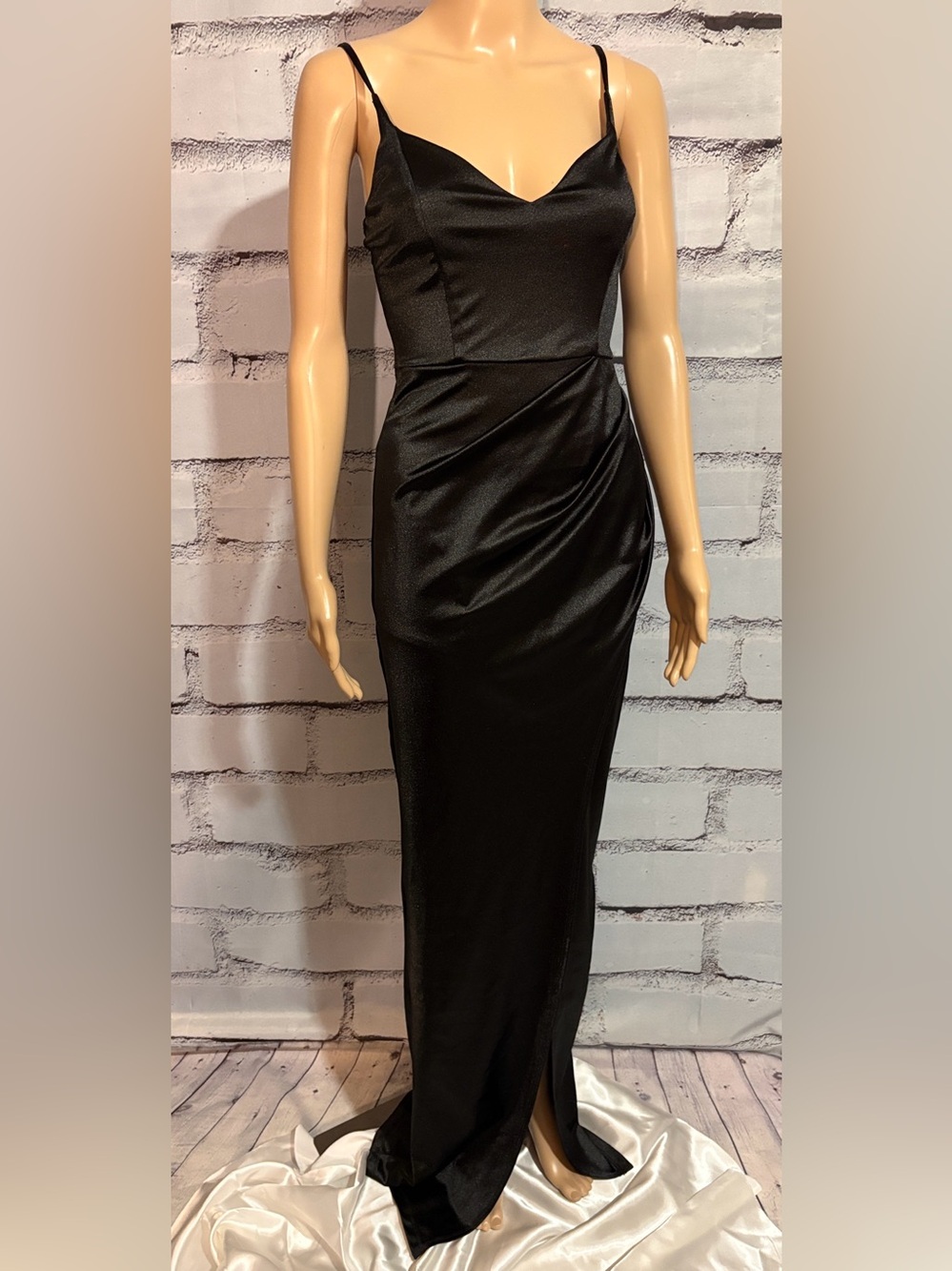 STUNNING Altar’d State Sleek Sexy Fitted Black Dress Size Small